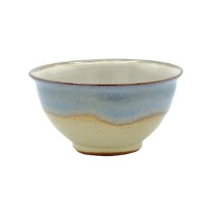 Světlá čajová miska – Keramický šálek s modro-béžovou glazurou 100 ml