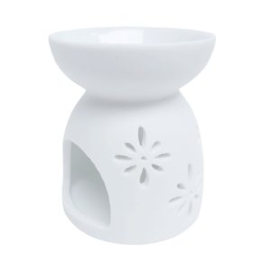 Bílá aromalampa s květy – lampička na esenciální oleje