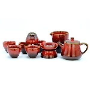 Červený čajový set – Konvička s miskami, sítkem a džbánkem