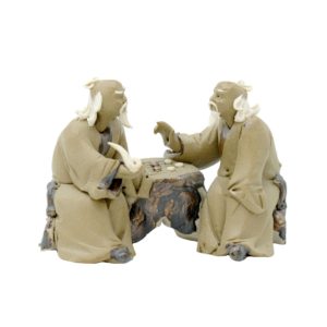 Figurka dva mudrci při hře – Soška pro čajový obřad