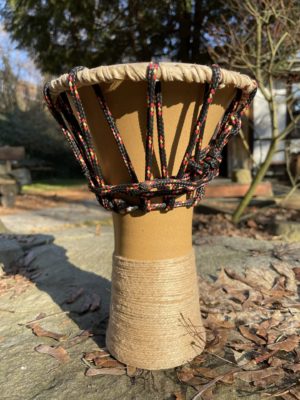 Menší buben – Ručně dělaný buben z keramiky a kozí kůže