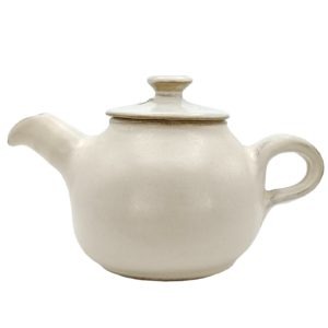 Bílá zakulacená konvice na čaj – Keramická konvice 0,4L